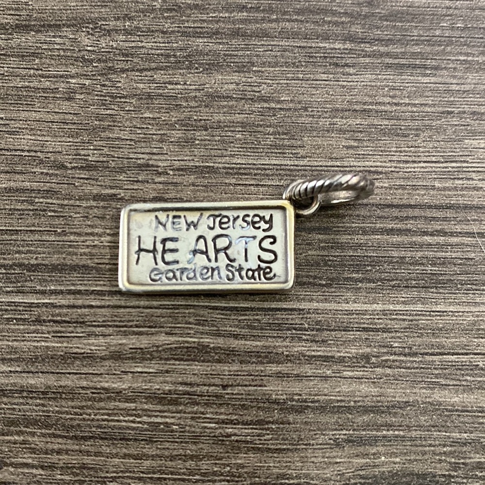 Brighton New Jersey Hearts ♥️ Bracelet Charm - Picture 2 of 3
